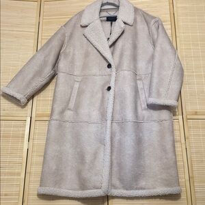 ❤️ #5 BCBGMaxAzria Cream Teddy Jacket